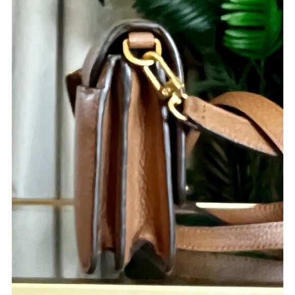 AUTHENTIC TORY BURCH CAMEL BROWN LEATHER BRITTEN SHOULDER BAG/CROSSBODY - Picture 4 of 11